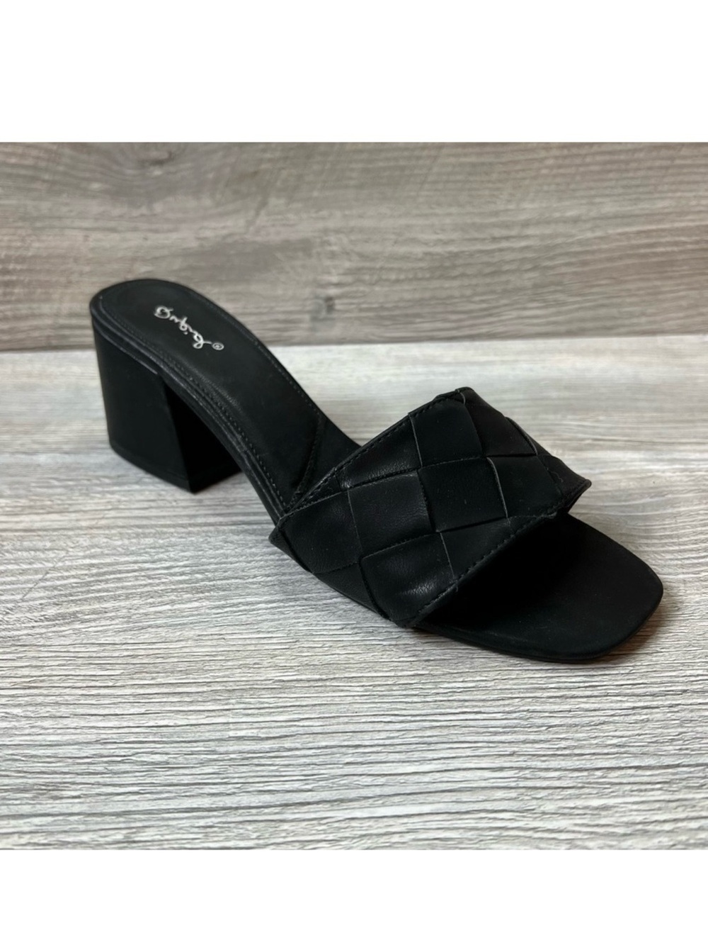 Qupid slip on slide woven heeled sandals siz 8.5 chunky heel black vegan leather